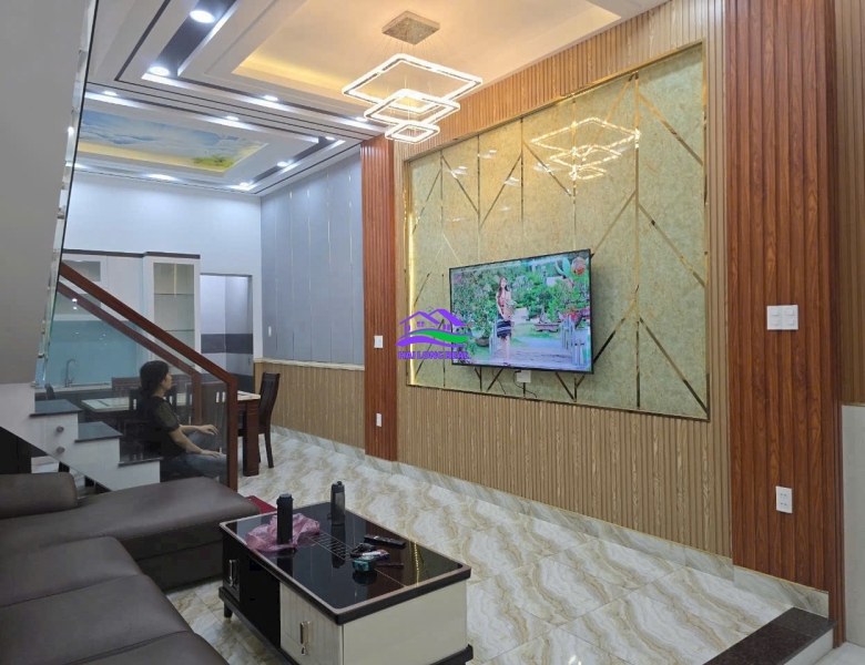 HAILONGREAL: NHÀ ĐƯỜNG 10M, 6.85TY. DT: 4X14M, 4 TẦNG, CẠNH CC SÀI GÒN MỚI, HUỲNH TẤN PHÁT