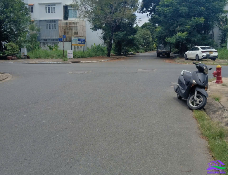 HAILONGREAL: ĐẤT GÓC DS11 -DS6, KDC PHƯỚC KIỂNG, 18.5TY, DT: 7.5X20M, 137,5M2, LÊ VĂN LƯƠNG