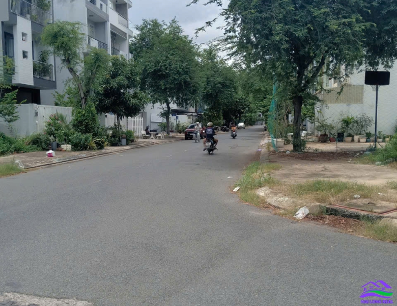 HAILONGREAL: ĐẤT GÓC DS11 -DS6, KDC PHƯỚC KIỂNG, 18.5TY, DT: 7.5X20M, 137,5M2, LÊ VĂN LƯƠNG