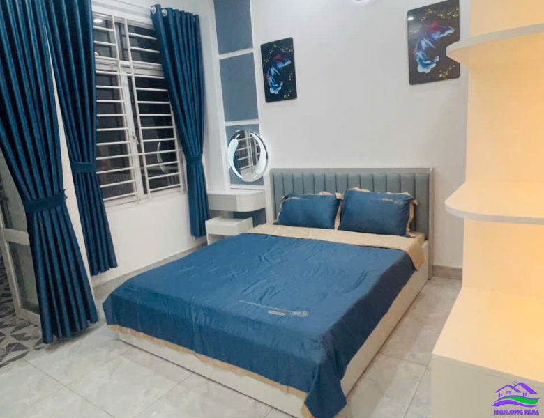 HAILONGREAL: Nhà giá: 6,9 tỷ, DT: 4*25m, 3,5 tầng, khu 2279 Huỳnh Tấn Phát, TT Nhà Bè