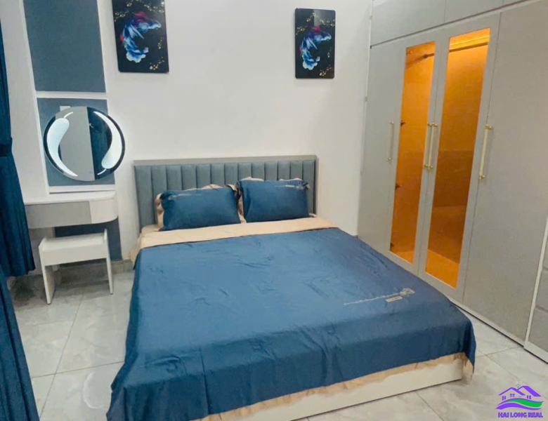 HAILONGREAL: Nhà giá: 6,9 tỷ, DT: 4*25m, 3,5 tầng, khu 2279 Huỳnh Tấn Phát, TT Nhà Bè