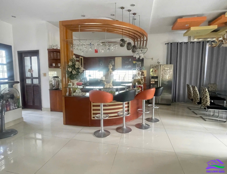 HAILONGREAL: BIỆT THỰ GÓC 75 TỶ, DT: 477 M2, 4 TẦNG, ĐƯỜNG SỐ 3-4 PHẠM HỮU LẦU, Q7