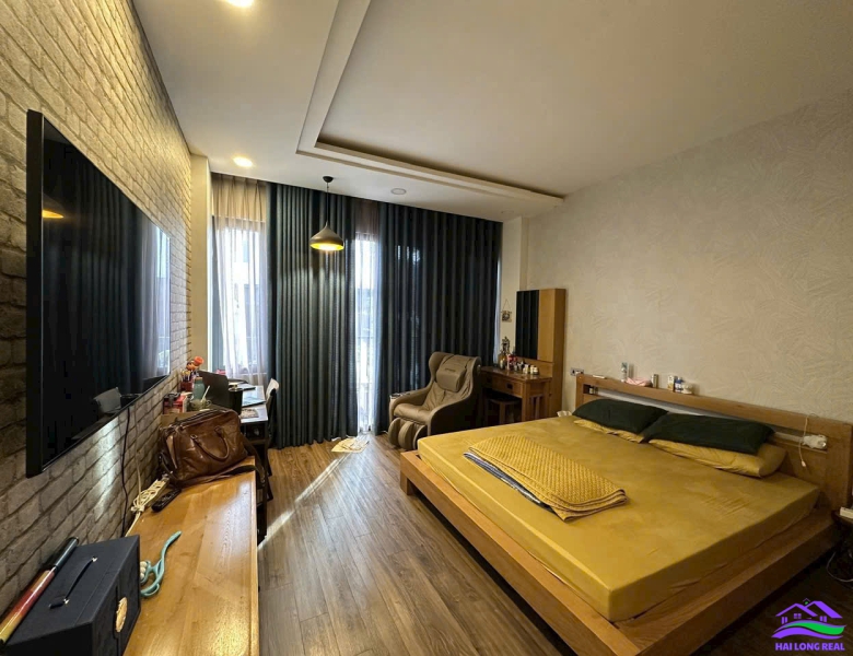 HAILONGREAL: NHÀ ĐƯỜNG SỐ 3, GIÁ: 13.8TY, DT: 4X18M, 4 TẦNG, PHẠM HỮU LẦU, QUẬN 7