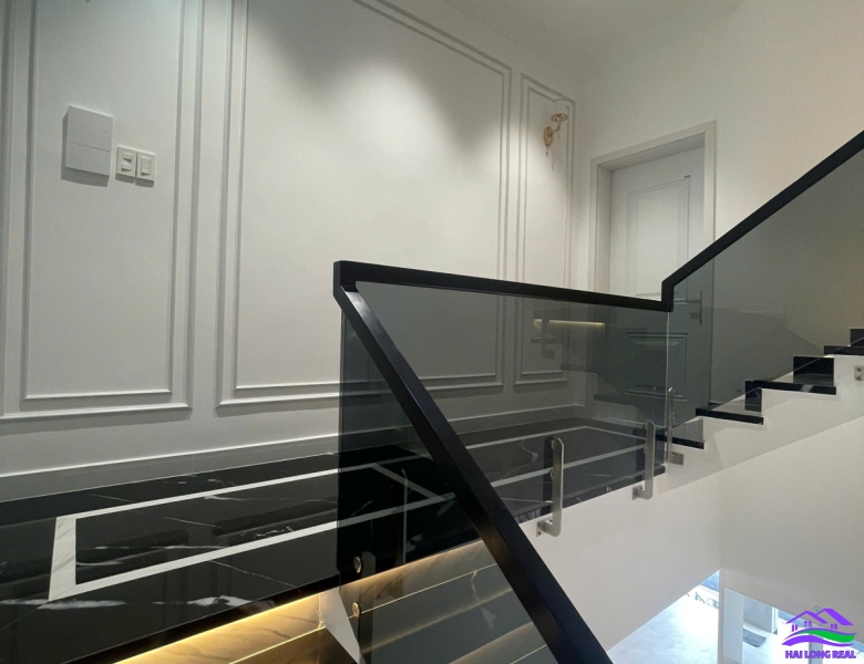 HAILONGREAL: NHÀ 1545/ LÊ VĂN LƯƠNG, 11TY, DT: 5.6X15M, 4 TẦNG, MỚI 100%, CẠNH CC KHAIHOAN LAND